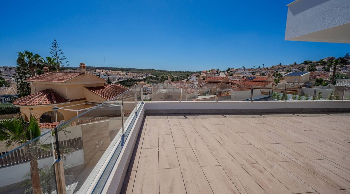 4 soveværelse Villa til salg i Ciudad Quesada med swimmingpool - € 1.150.000 (Ref: 9313882)