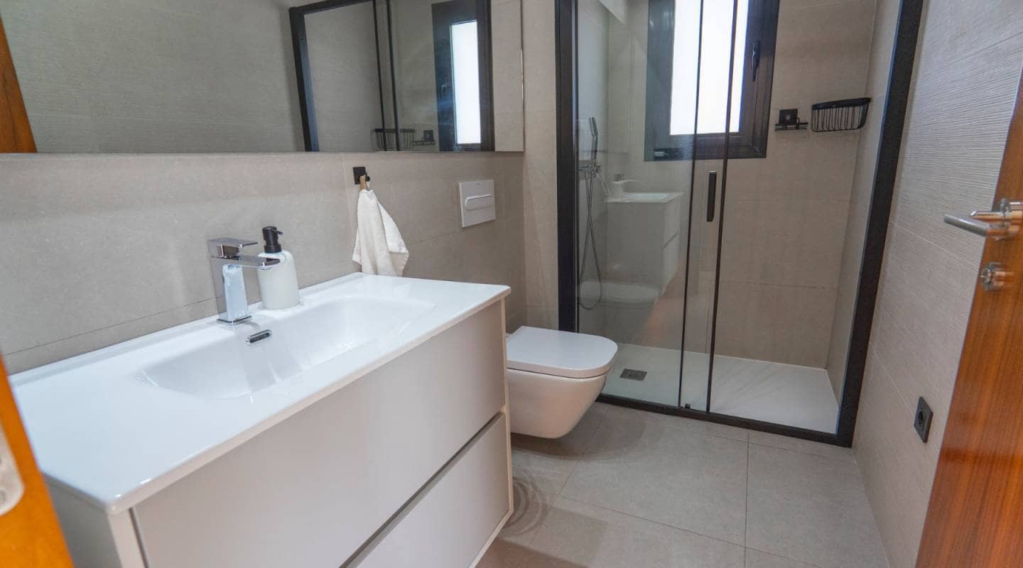 4 bedroom Villa for sale in Ciudad Quesada with pool - € 699,950 (Ref: 9313885)