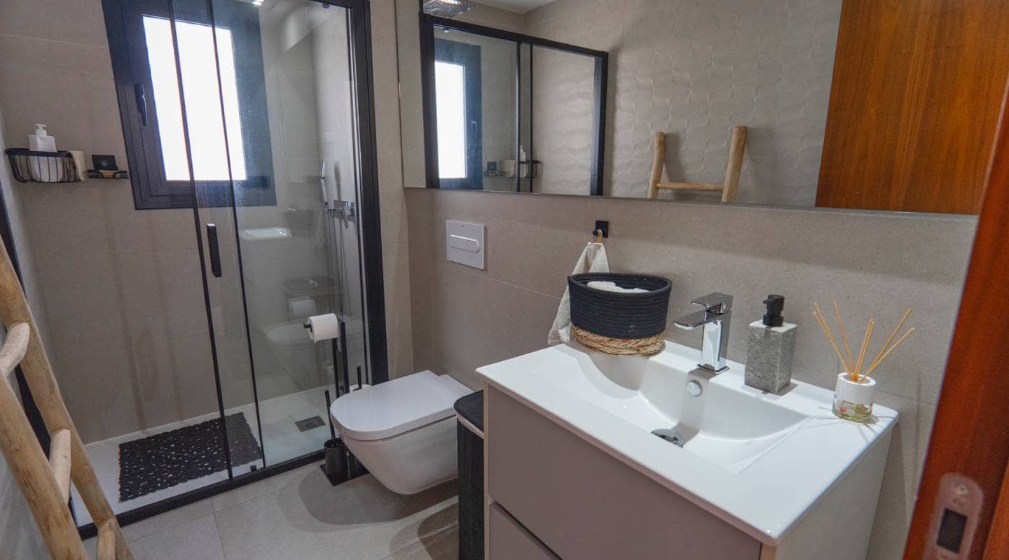 4 bedroom Villa for sale in Ciudad Quesada with pool - € 699,950 (Ref: 9313885)