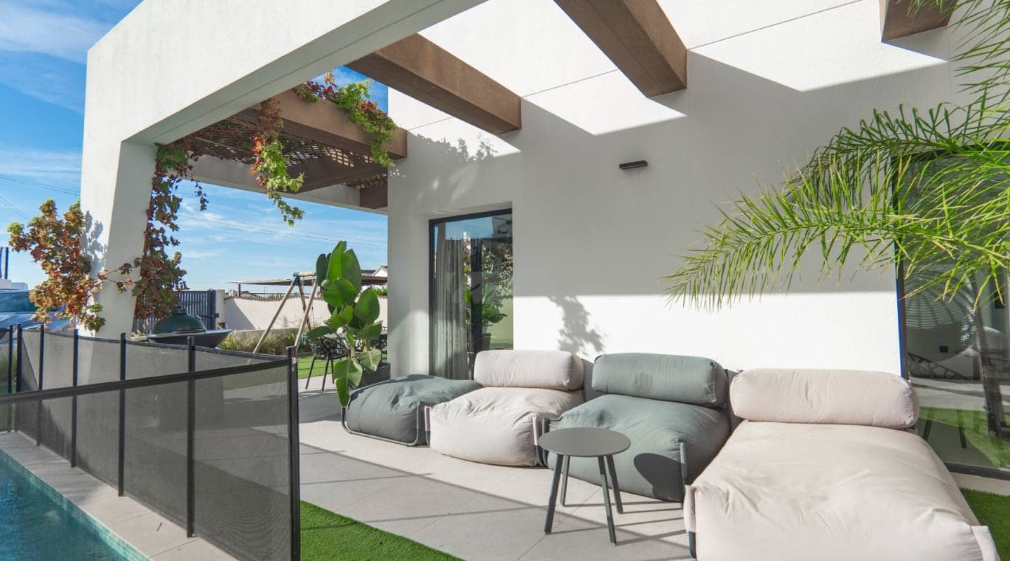 4 bedroom Villa for sale in Ciudad Quesada with pool - € 699,950 (Ref: 9313885)