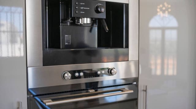 6 bedroom Villa for sale in Ciudad Quesada, Rojales with pool - € 1,100,000 (Ref: 9313887)