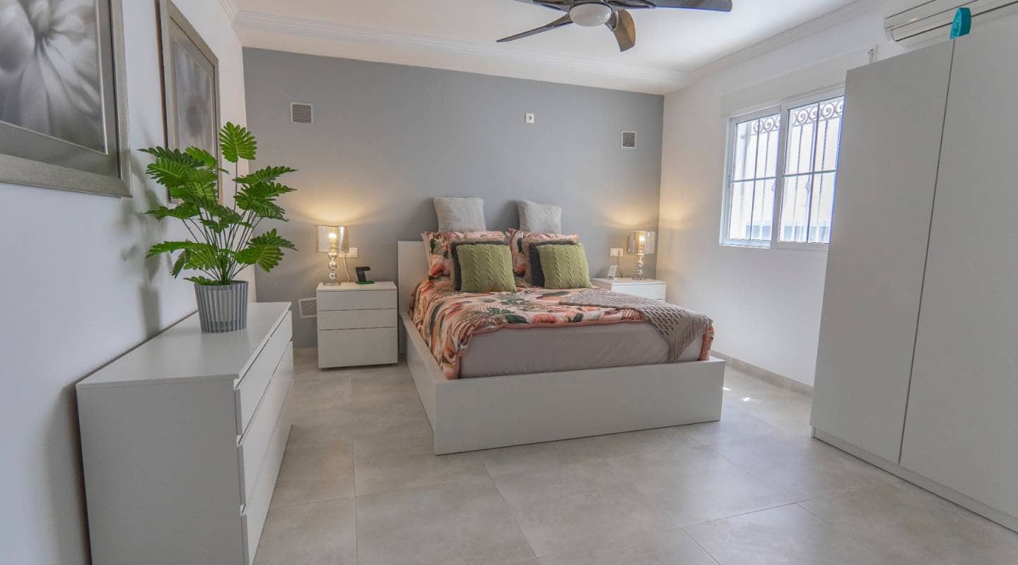 6 bedroom Villa for sale in Ciudad Quesada with pool - € 1,100,000 (Ref: 9313887)