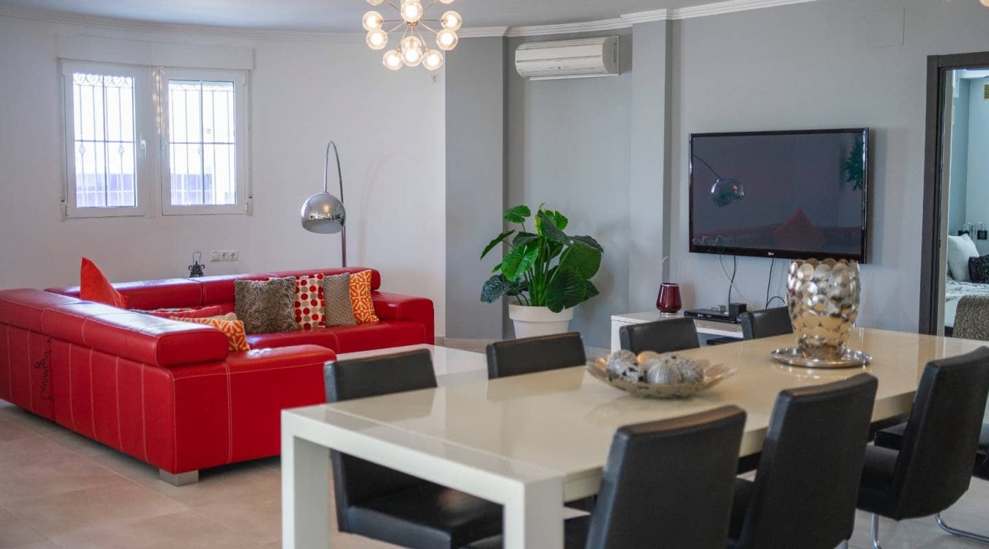 6 bedroom Villa for sale in Ciudad Quesada with pool - € 1,100,000 (Ref: 9313887)