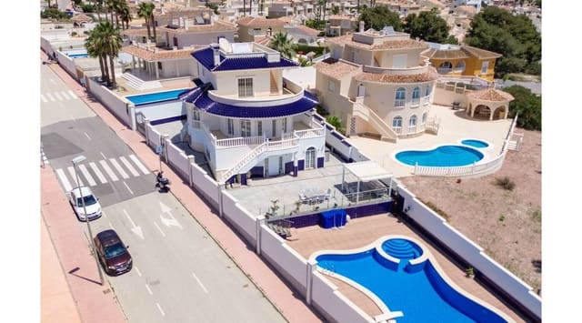 6 bedroom Villa for sale in Ciudad Quesada, Rojales with pool - € 1,100,000 (Ref: 9313887)