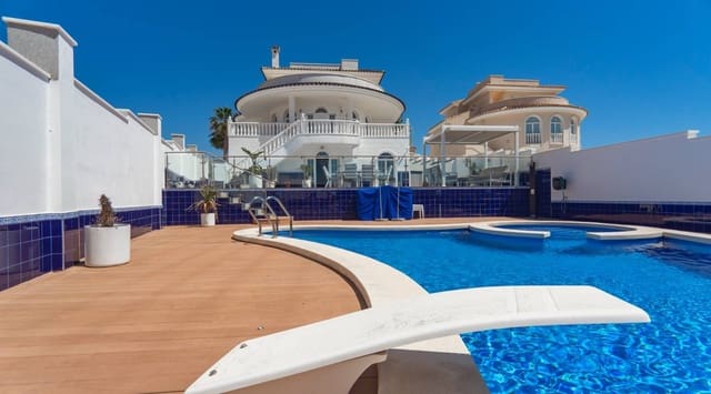 6 bedroom Villa for sale in Ciudad Quesada, Rojales with pool - € 1,100,000 (Ref: 9313887)