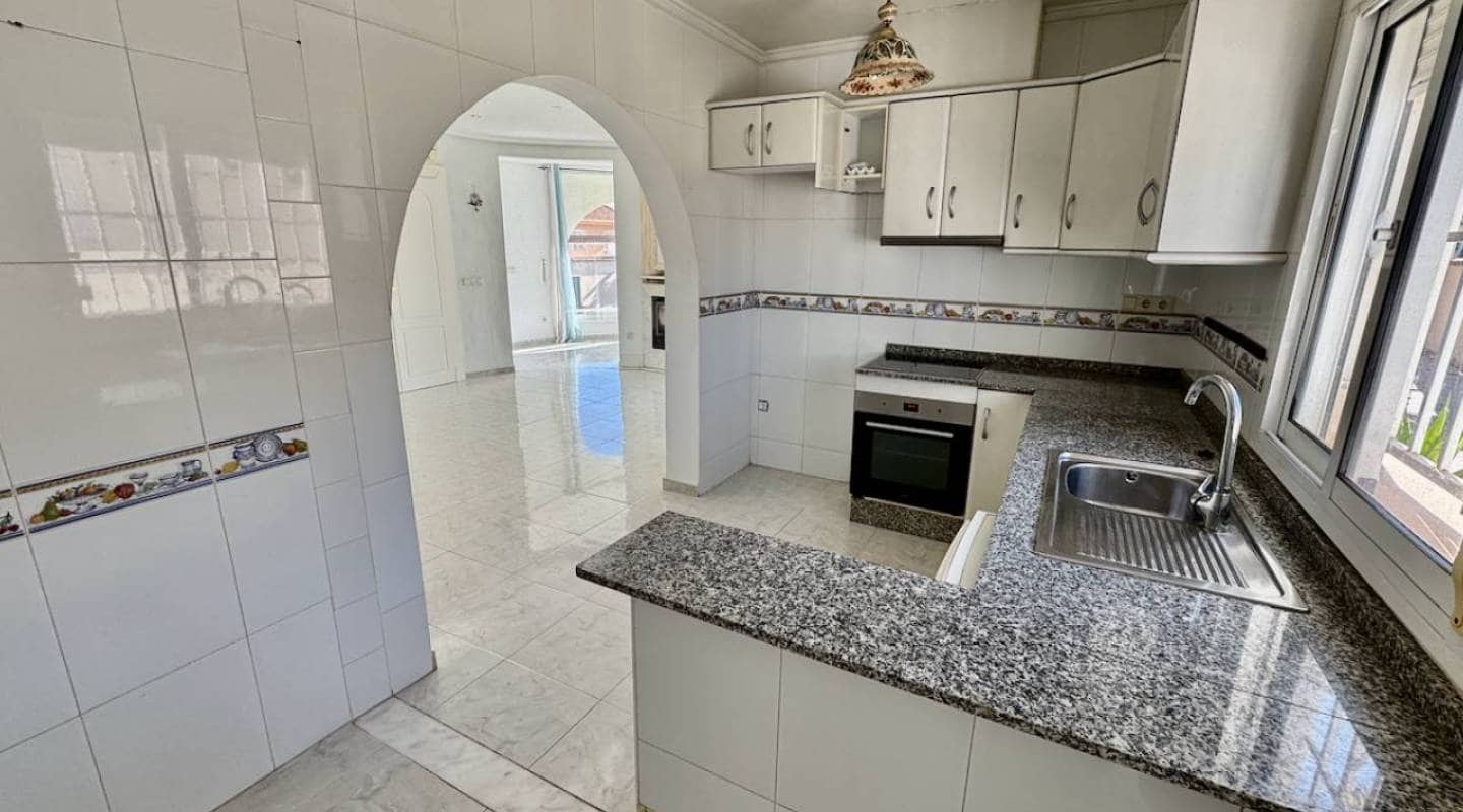 4 soverom Villa til salgs i Lo Pepin med svømmebasseng - € 375 000 (Ref: 9313888)