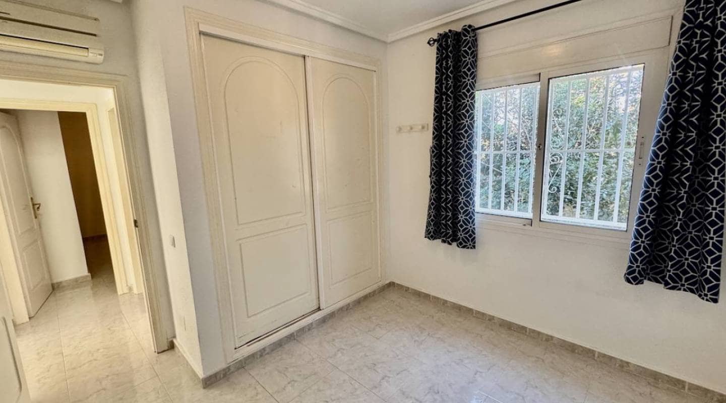 4 soverom Villa til salgs i Lo Pepin med svømmebasseng - € 375 000 (Ref: 9313888)