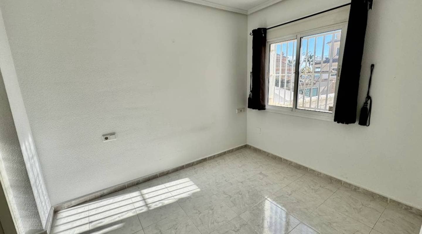 4 soverom Villa til salgs i Lo Pepin med svømmebasseng - € 375 000 (Ref: 9313888)