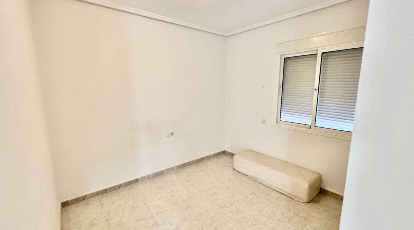 4 soverom Villa til salgs i Lo Pepin med svømmebasseng - € 375 000 (Ref: 9313888)