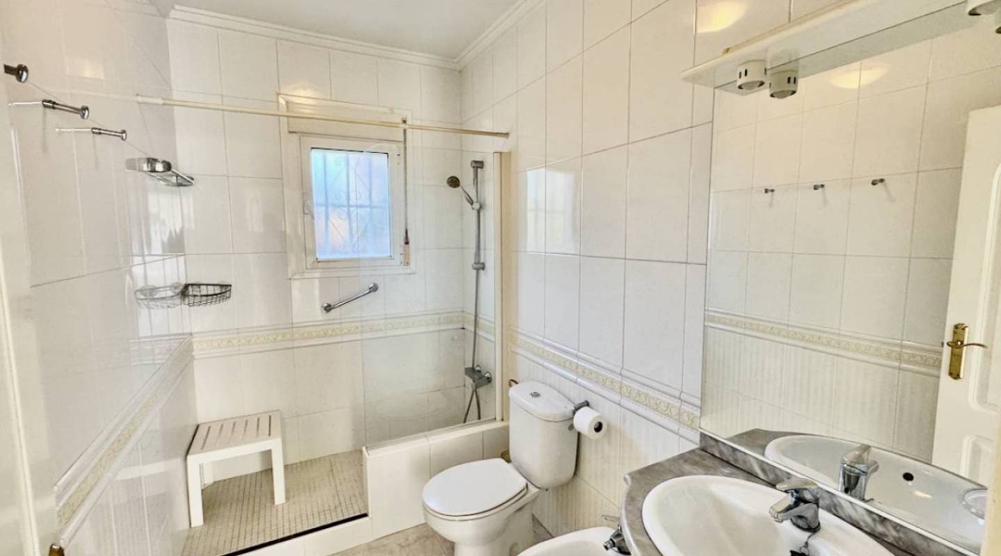 4 soverom Villa til salgs i Lo Pepin med svømmebasseng - € 375 000 (Ref: 9313888)