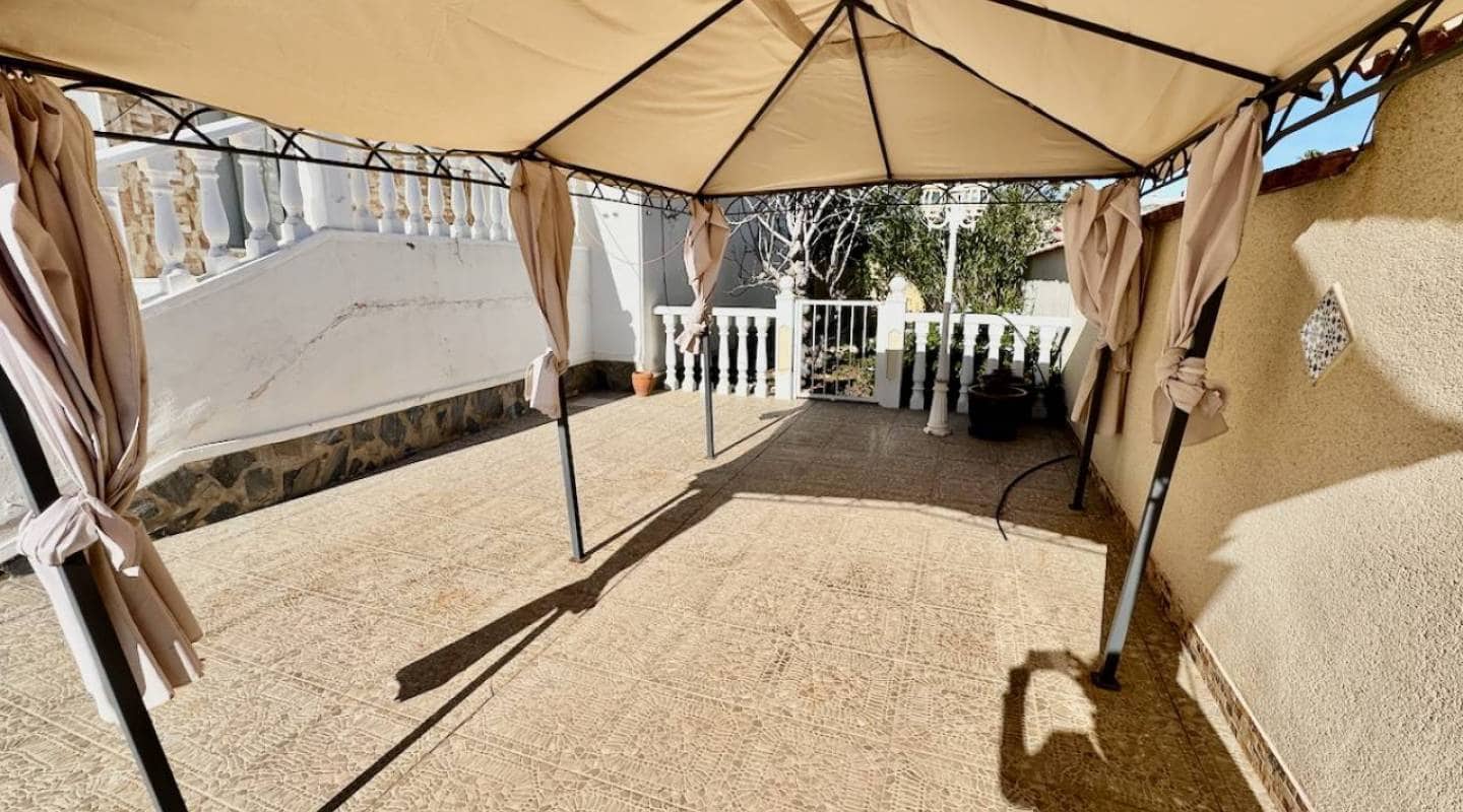 4 soverom Villa til salgs i Lo Pepin med svømmebasseng - € 375 000 (Ref: 9313888)