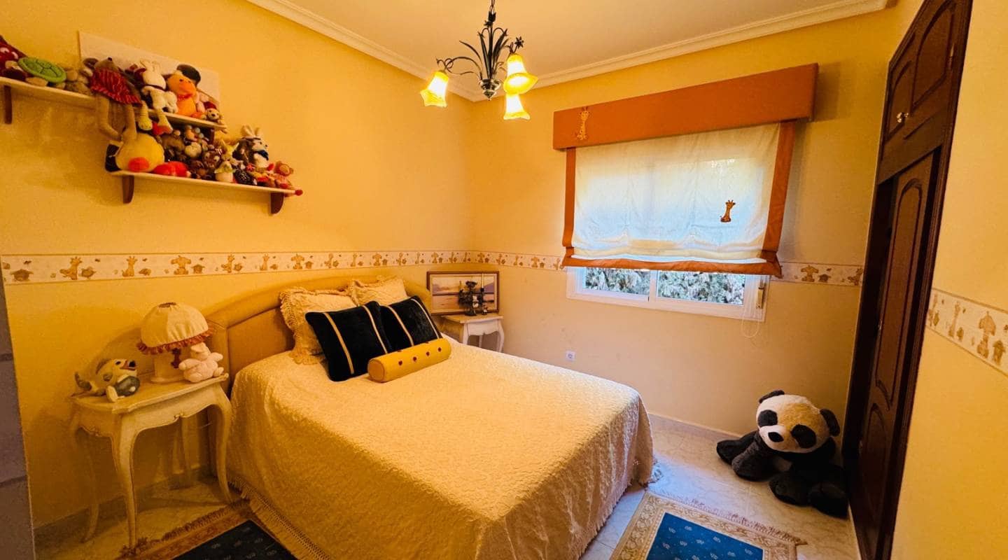 5 soveværelse Villa til salg i Dona Pepa med swimmingpool - € 649.000 (Ref: 9314288)