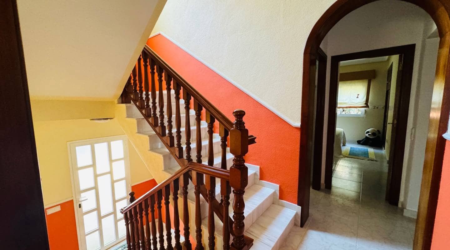 5 soveværelse Villa til salg i Dona Pepa med swimmingpool - € 649.000 (Ref: 9314288)