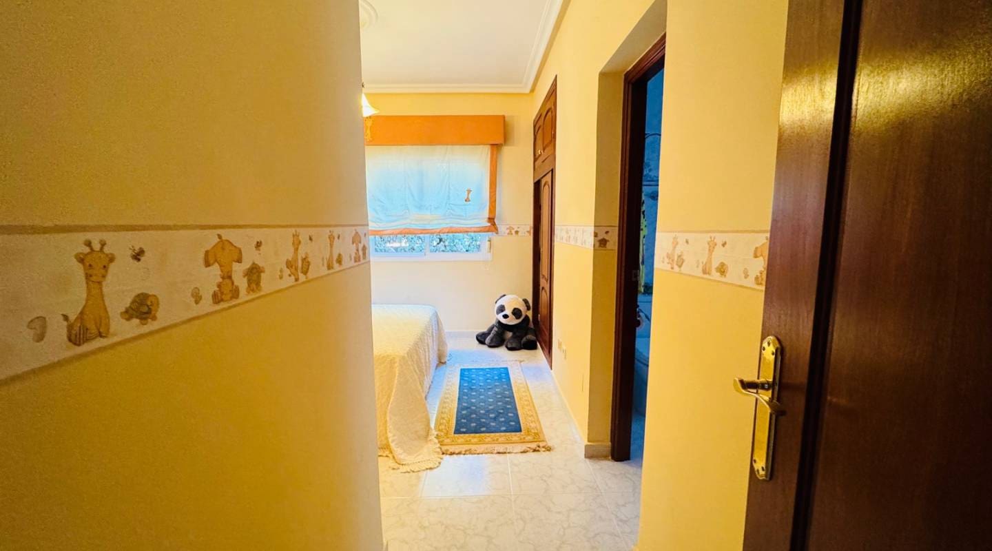 5 soveværelse Villa til salg i Dona Pepa med swimmingpool - € 649.000 (Ref: 9314288)