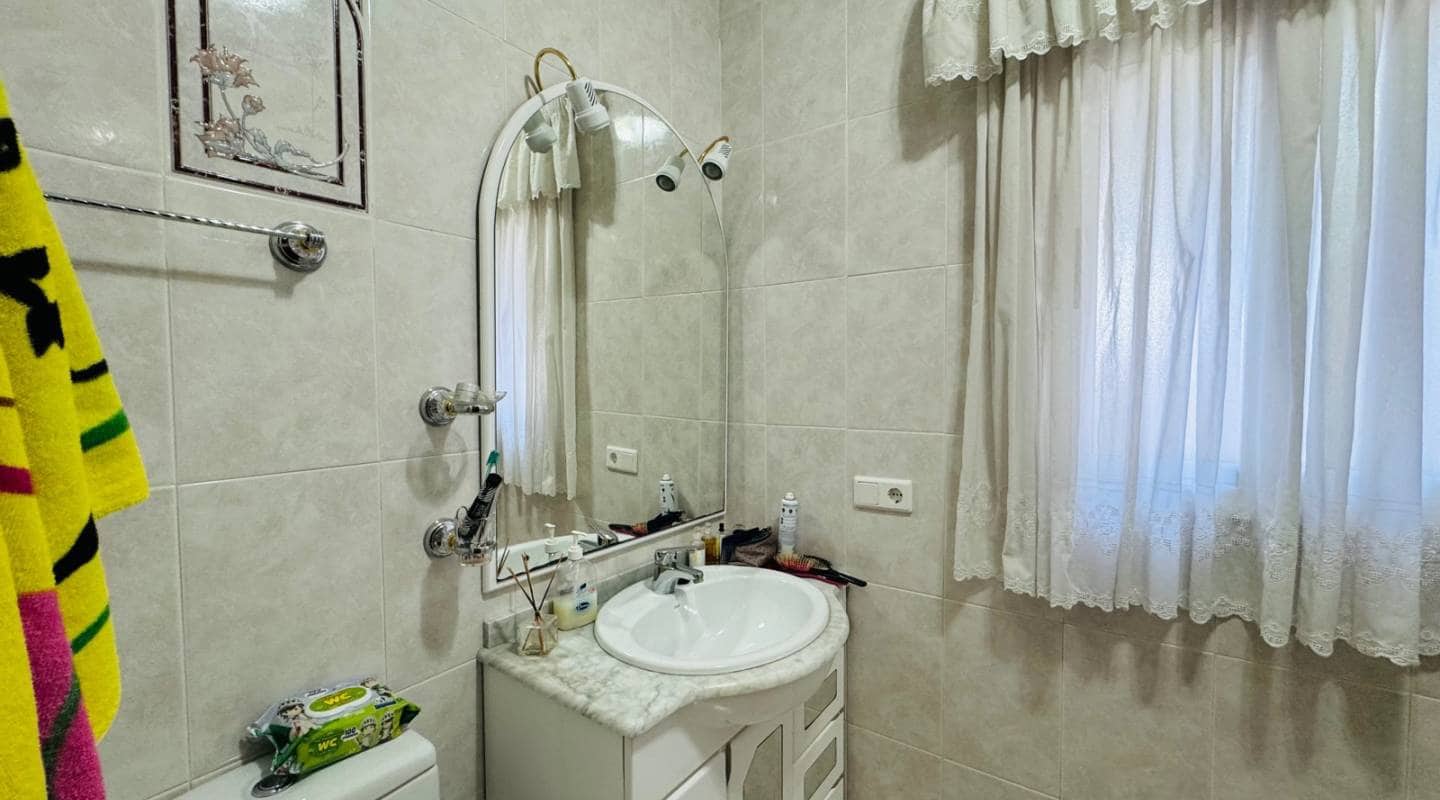 5 soveværelse Villa til salg i Dona Pepa med swimmingpool - € 649.000 (Ref: 9314288)