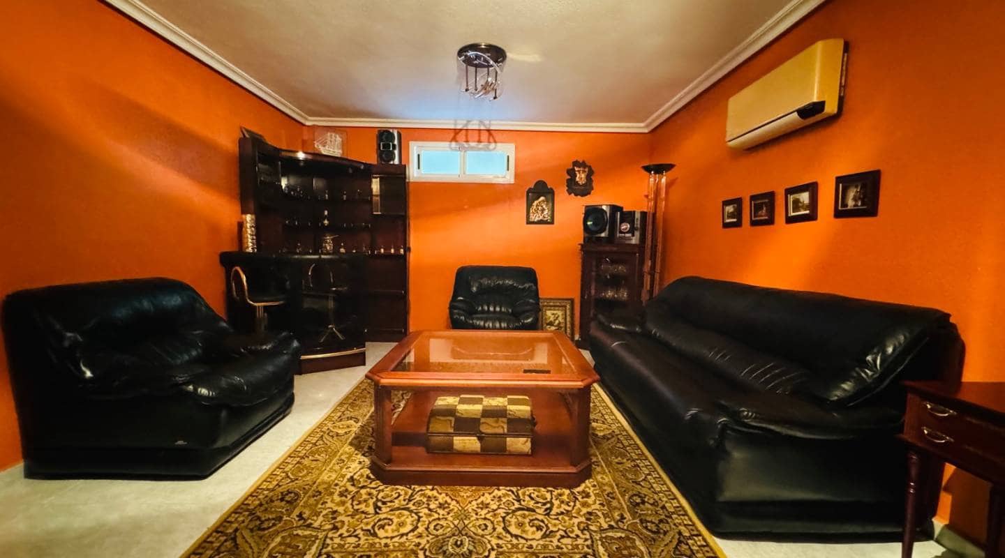 5 soveværelse Villa til salg i Dona Pepa med swimmingpool - € 649.000 (Ref: 9314288)