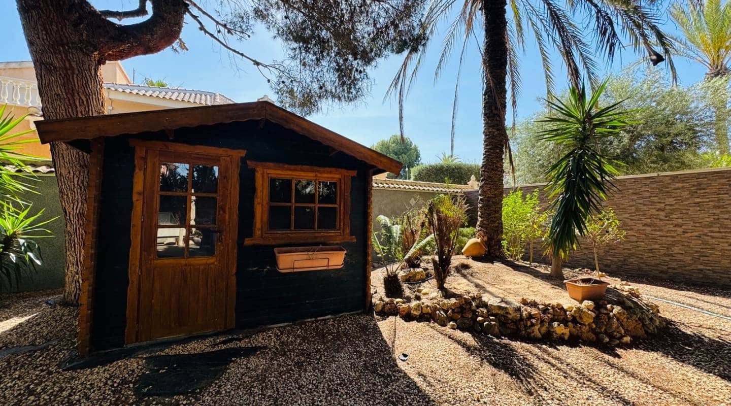 5 soveværelse Villa til salg i Dona Pepa med swimmingpool - € 649.000 (Ref: 9314288)