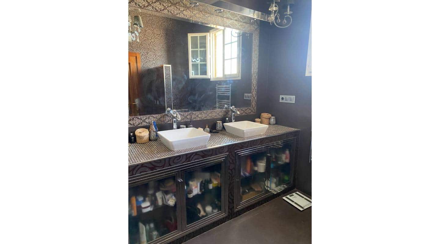 10 bedroom Villa for sale in San Isidro with pool garage - € 799,000 (Ref: 9345669)