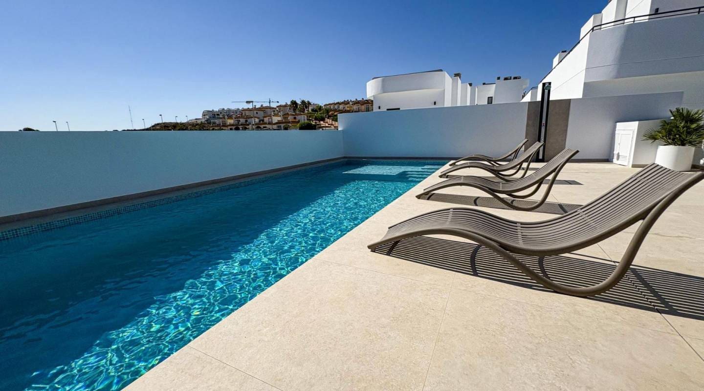 Chalet de 5 habitaciones en Ciudad Quesada en venta con piscina - 699.750 € (Ref: 9357256)