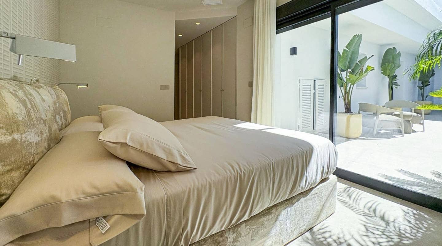 Chalet de 5 habitaciones en Ciudad Quesada en venta con piscina - 699.750 € (Ref: 9357256)