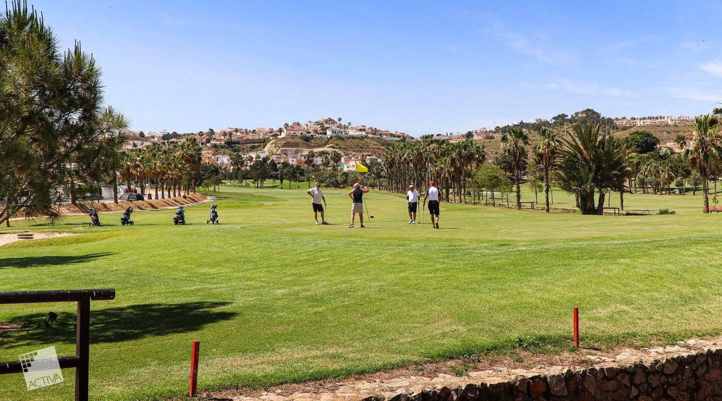 Chalet de 5 habitaciones en Ciudad Quesada en venta con piscina - 699.750 € (Ref: 9357256)