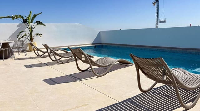 Chalet de 5 habitaciones en Ciudad Quesada, Rojales en venta con piscina - 699.750 € (Ref: 9357256)