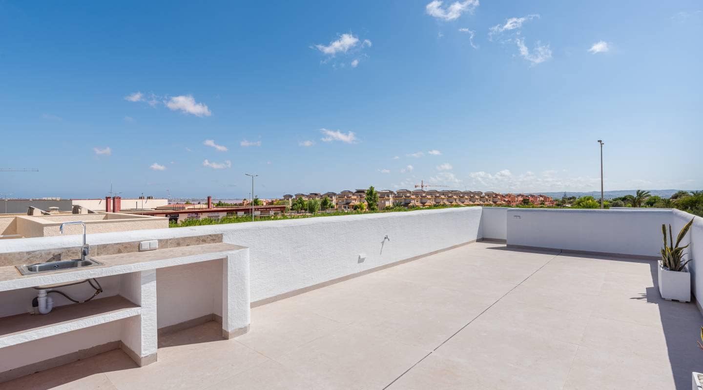 3 bedroom Villa for sale in Benijofar with pool garage - € 539,900 (Ref: 9363004)