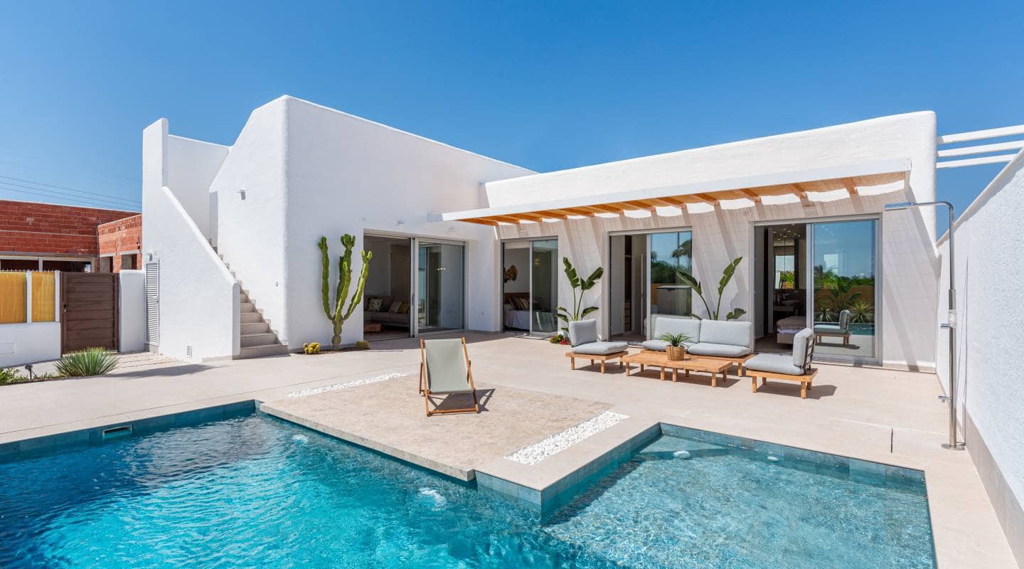 3 bedroom Villa for sale in Benijofar with pool garage - € 539,900 (Ref: 9363004)