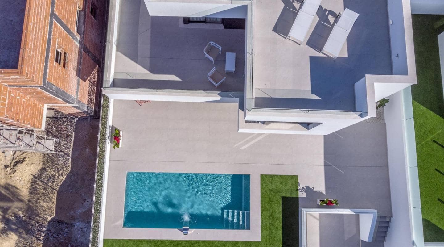 Chalet de 3 habitaciones en Rojales en venta con piscina - 549.000 € (Ref: 9453518)