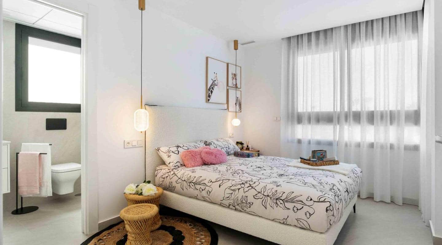 Chalet de 3 habitaciones en Rojales en venta con piscina - 549.000 € (Ref: 9453518)