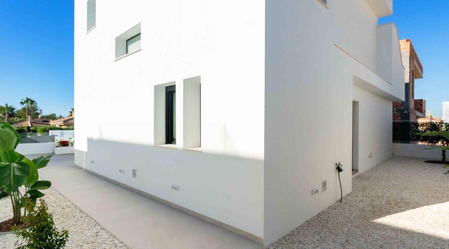 Chalet de 3 habitaciones en Rojales en venta con piscina - 549.000 € (Ref: 9453518)