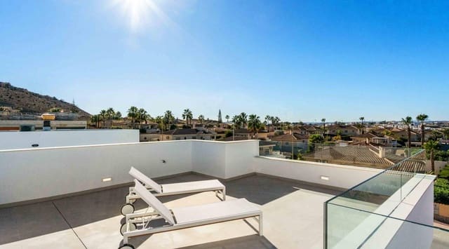 Chalet de 3 habitaciones en Rojales en venta con piscina - 549.000 € (Ref: 9453518)