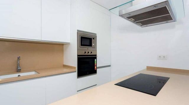 Chalet de 3 habitaciones en Daya Nueva en venta con piscina - 420.000 € (Ref: 9462772)