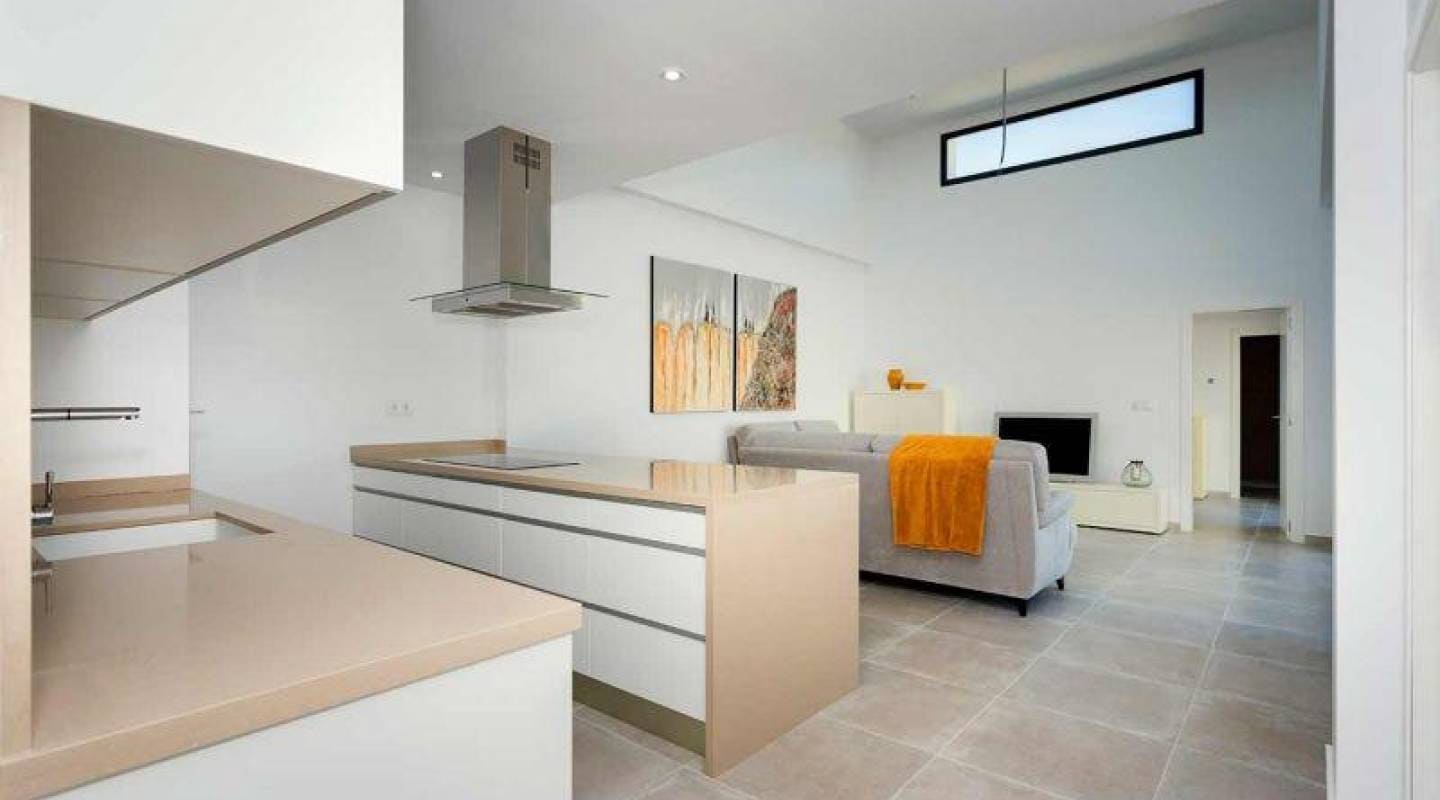 Chalet de 3 habitaciones en Daya Nueva en venta con piscina - 420.000 € (Ref: 9462772)