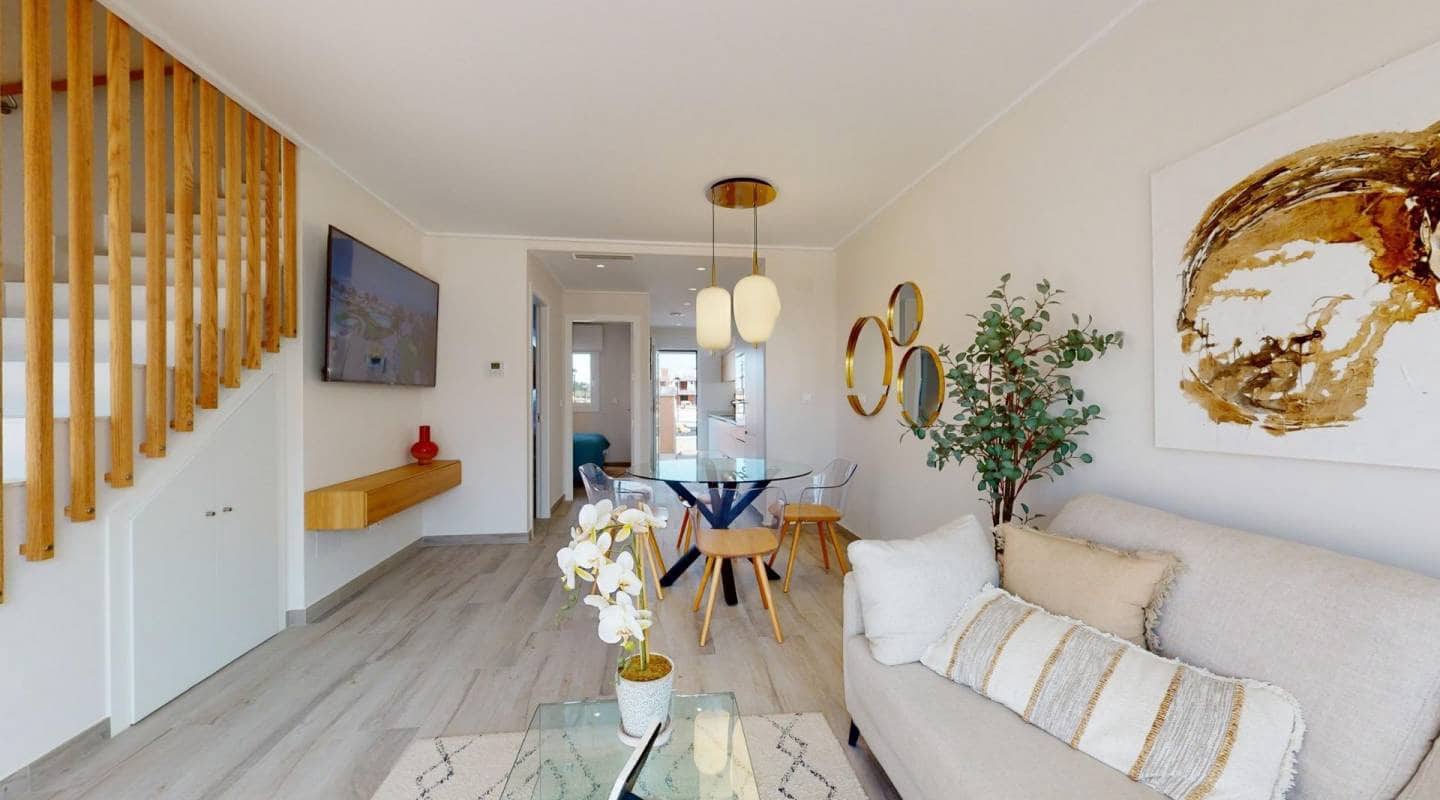 Chalet de 3 habitaciones en Pilar de la Horadada en venta con piscina - 349.900 € (Ref: 9528048)