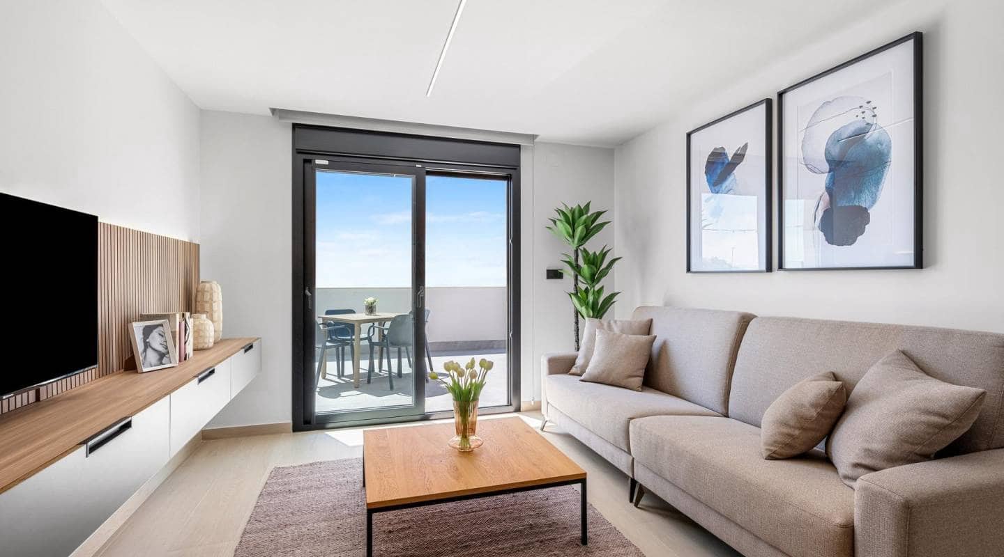 3 makuuhuone Kattohuoneisto myytävänä paikassa El Raso mukana uima-altaan - 251 000 € (Ref: 9584608)