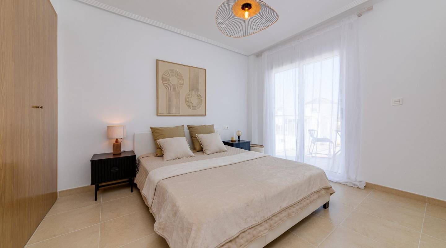 2 bedroom Villa for sale in San Fulgencio with pool - € 280,000 (Ref: 9611872)