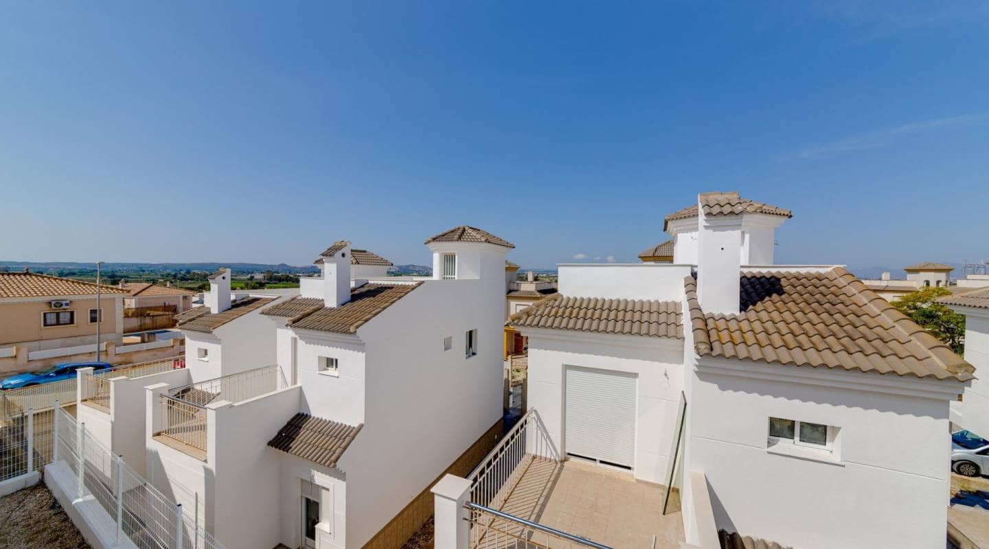 2 bedroom Villa for sale in San Fulgencio with pool - € 280,000 (Ref: 9611872)