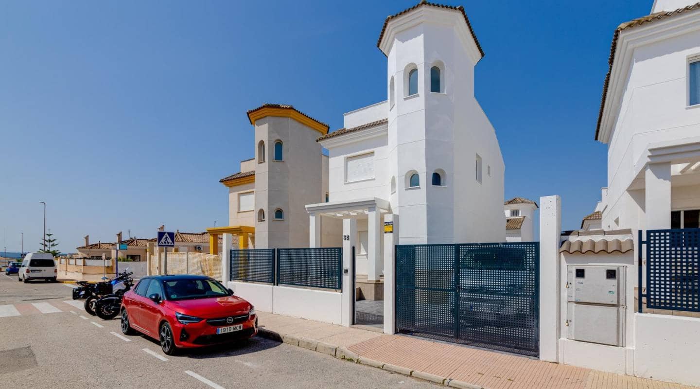 2 bedroom Villa for sale in San Fulgencio with pool - € 280,000 (Ref: 9611872)