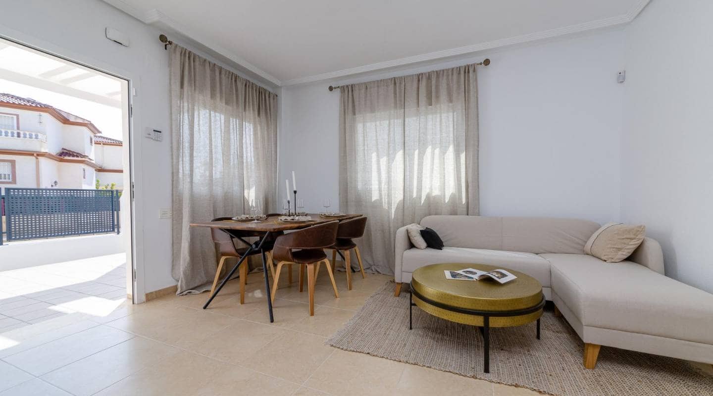 2 bedroom Villa for sale in San Fulgencio with pool - € 280,000 (Ref: 9611872)