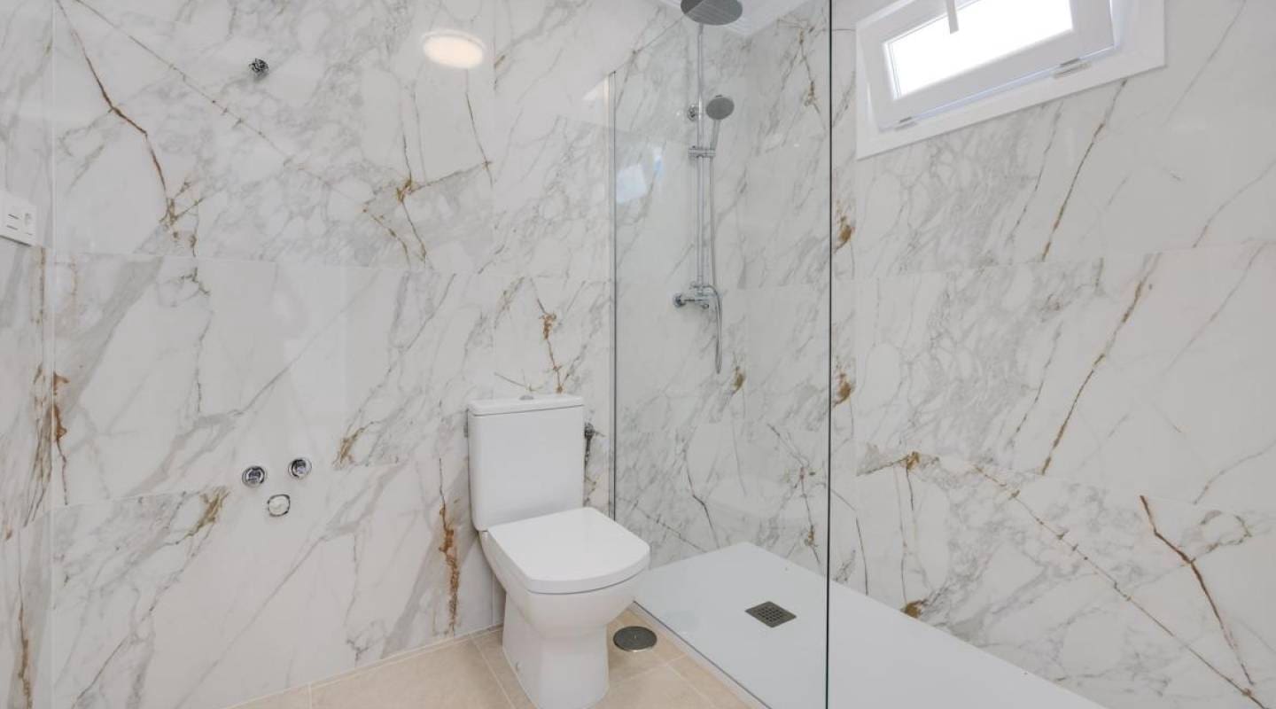 2 bedroom Villa for sale in San Fulgencio with pool - € 280,000 (Ref: 9611872)