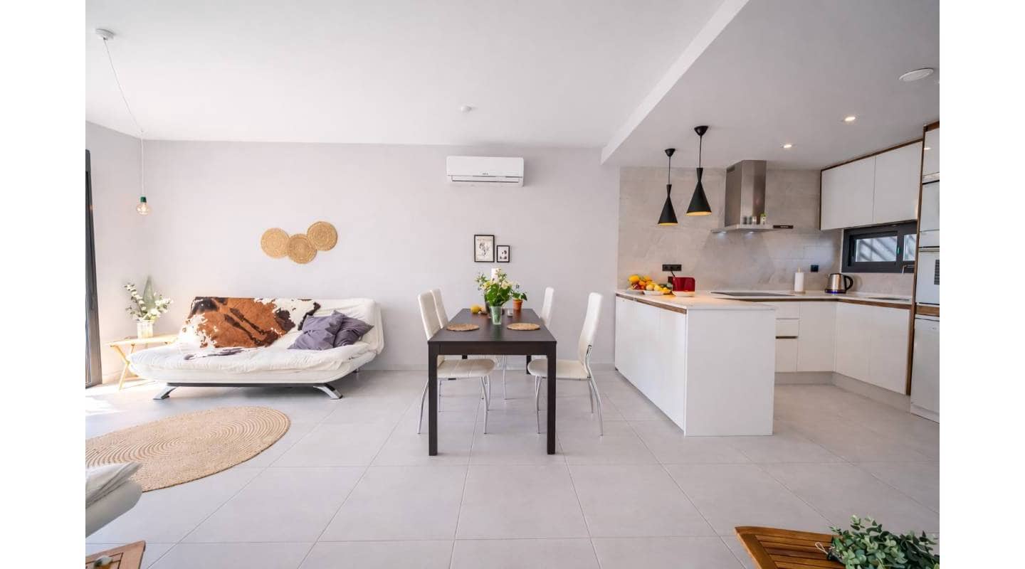 2 quarto Penthouse para venda em El Raso com piscina garagem - 279 950 € (Ref: 9739117)