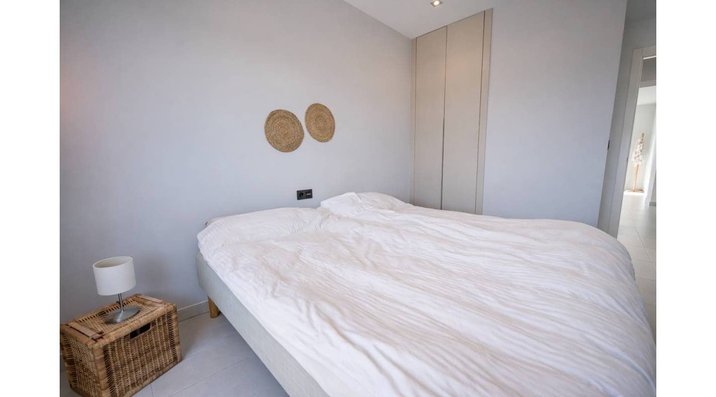 2 quarto Penthouse para venda em El Raso com piscina garagem - 279 950 € (Ref: 9739117)