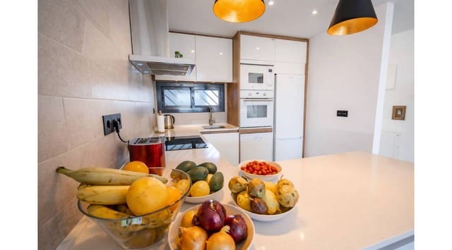 2 chambre Penthouse à vendre à El Raso, Guardamar del Segura avec piscine garage - 279 950 € (Ref: 9739117)