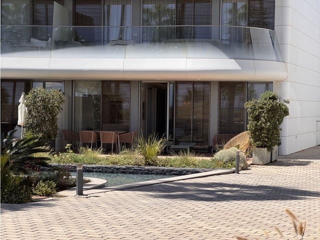 2 soverom Leilighet til salgs i Estepona med svømmebasseng garasje - € 898 000 (Ref: 10078956)