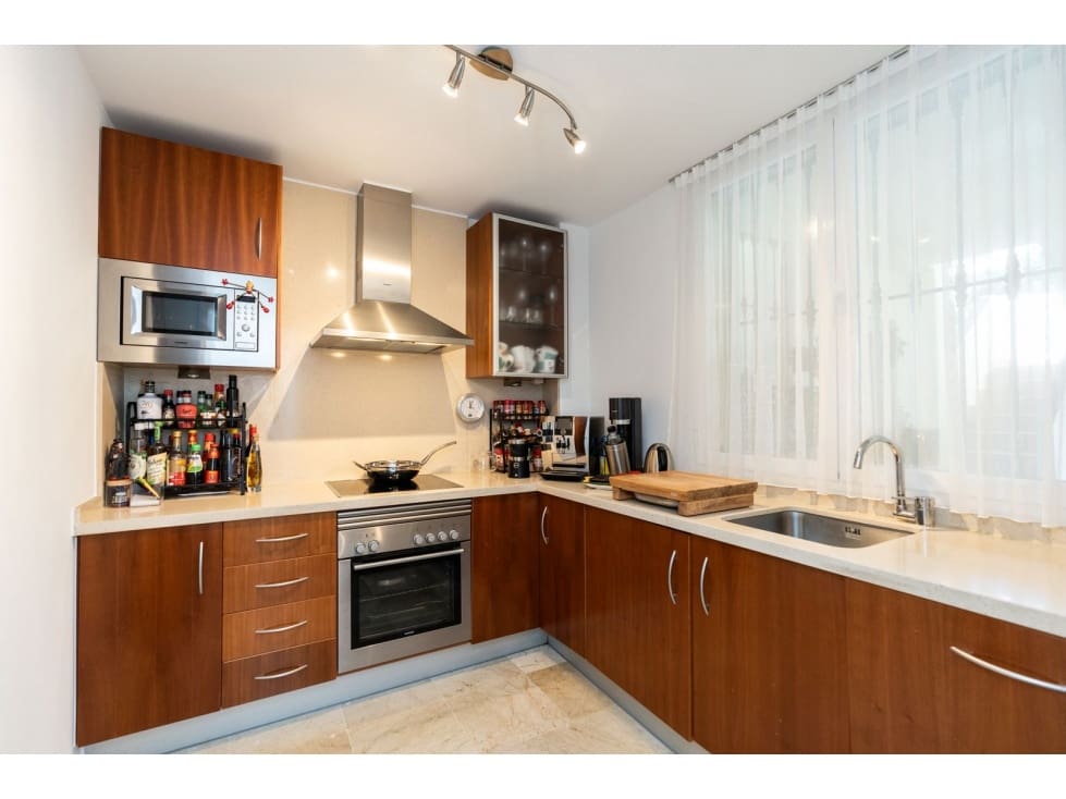 3 chambre Appartement à vendre à Benahavis avec piscine garage - 499 900 € (Ref: 10078957)