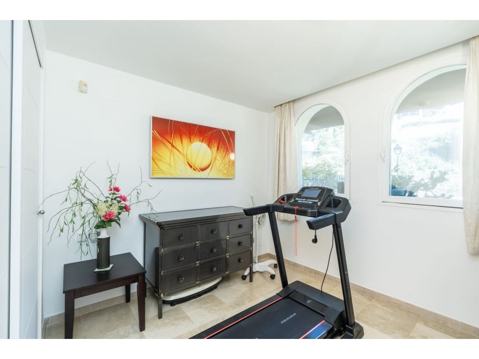 3 chambre Appartement à vendre à Benahavis avec piscine garage - 499 900 € (Ref: 10078957)