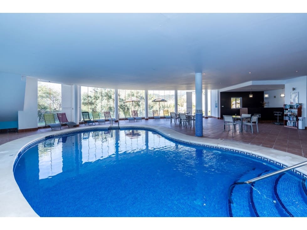 3 chambre Appartement à vendre à Benahavis avec piscine garage - 499 900 € (Ref: 10078957)