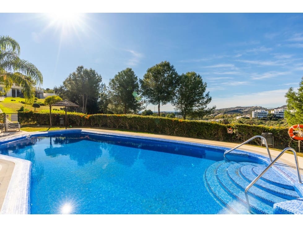 3 chambre Appartement à vendre à Benahavis avec piscine garage - 499 900 € (Ref: 10078957)