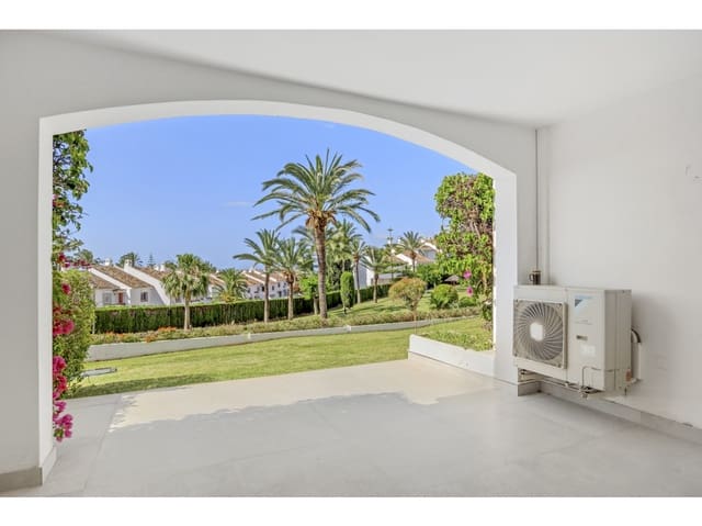 3 sovrum Lägenhet till salu i Puerto Banus, Marbella med pool garage - 875 000 € (Ref: 10078958)